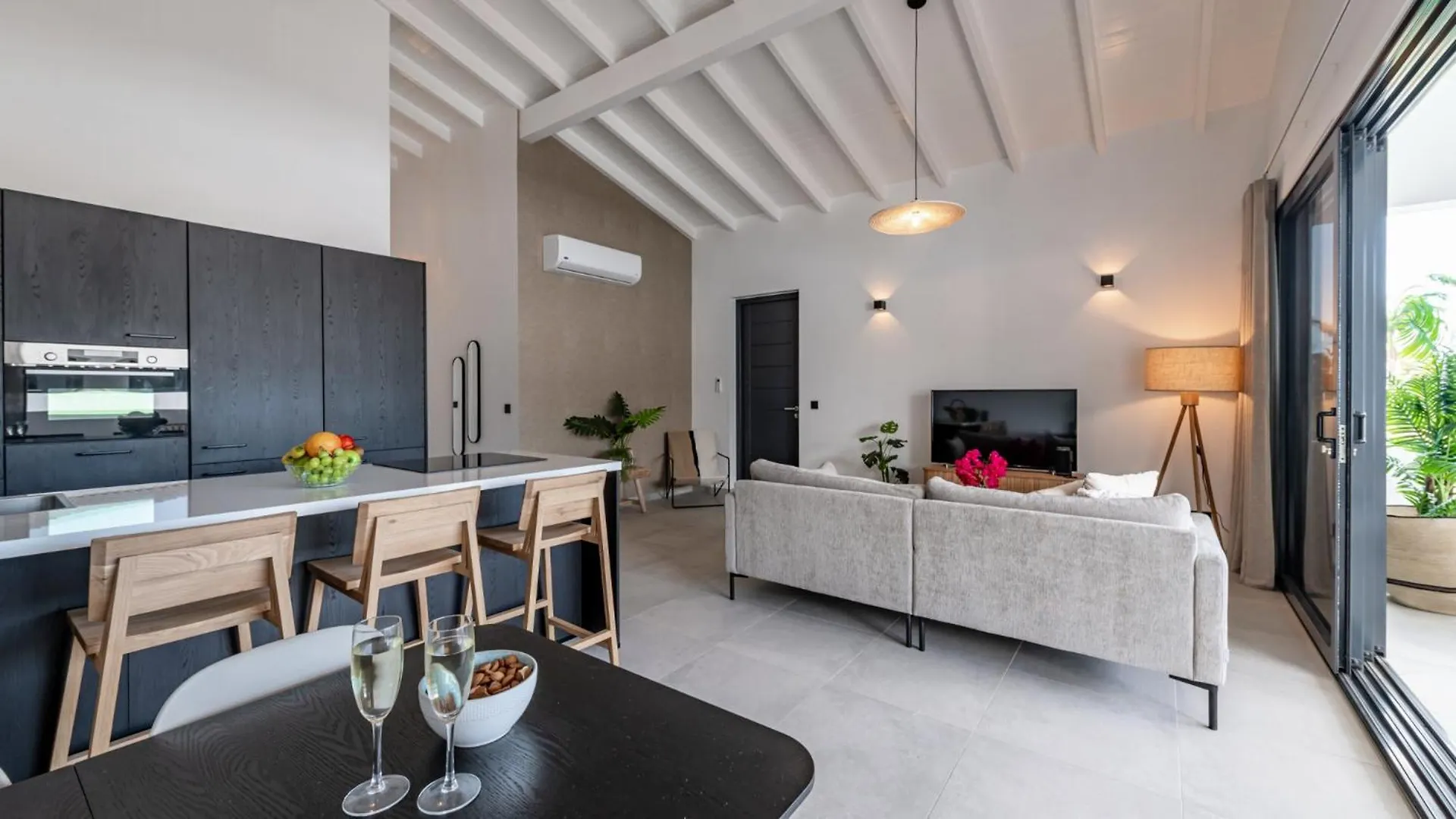 Appartement The Wave - Excellently Located Penthouse With Pool à Jan Thiel Curaçao